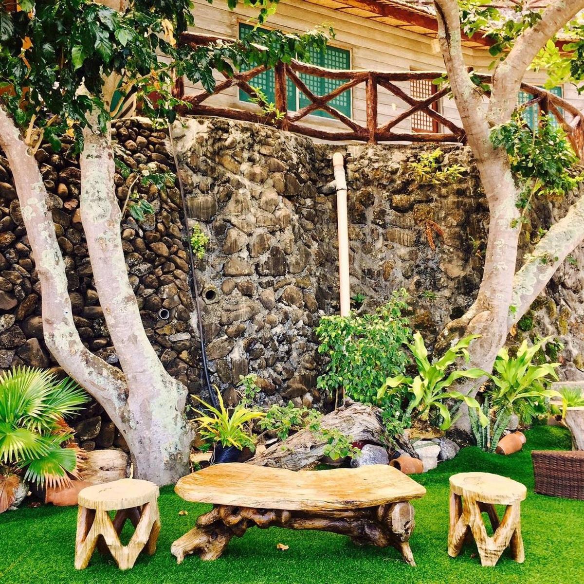 Dive And Trek Resort And Marine Sanctuary Bauan Buitenkant foto