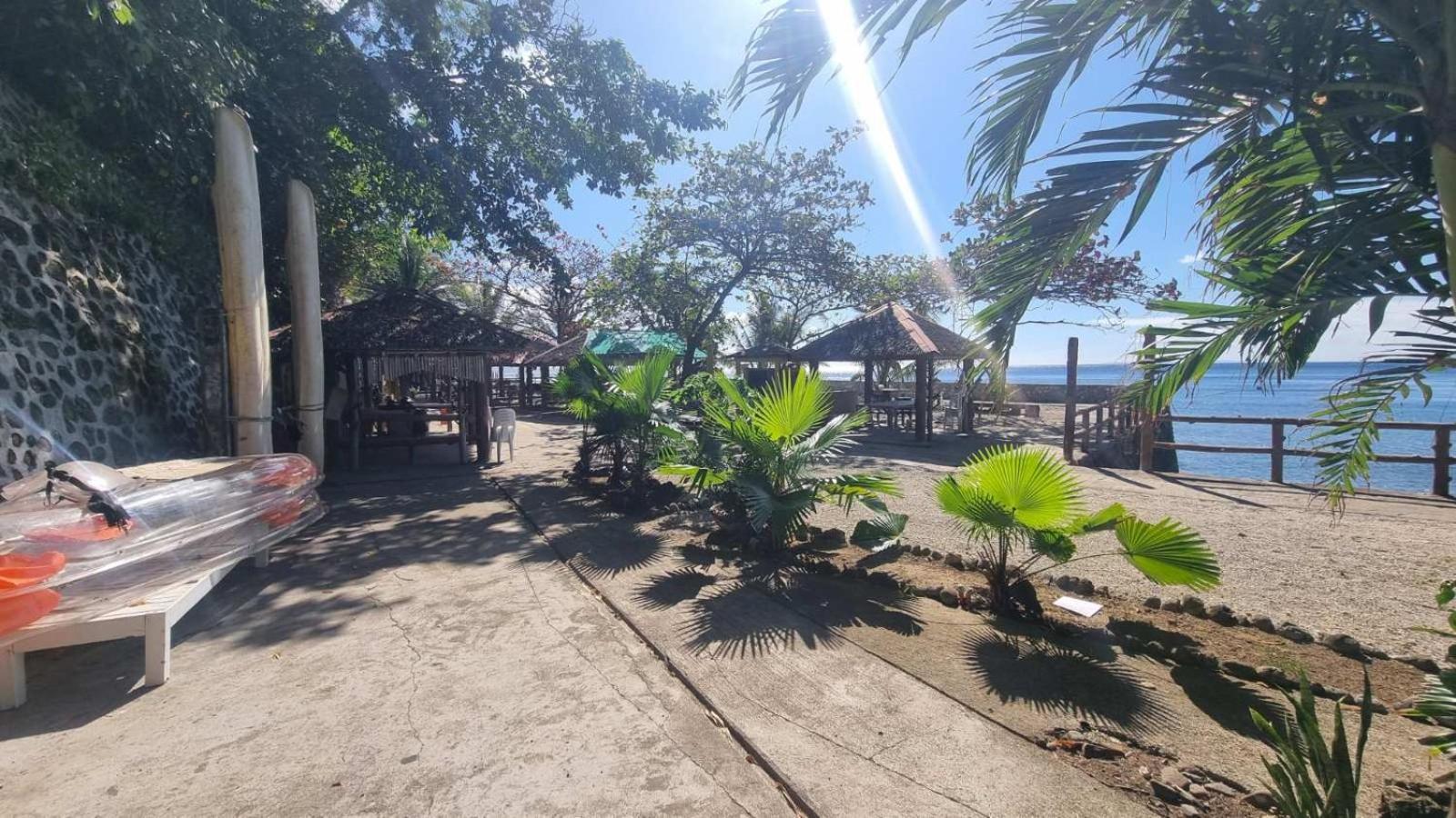 Dive And Trek Resort And Marine Sanctuary Bauan Buitenkant foto
