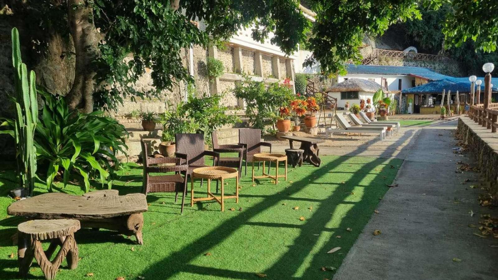 Dive And Trek Resort And Marine Sanctuary Bauan Buitenkant foto